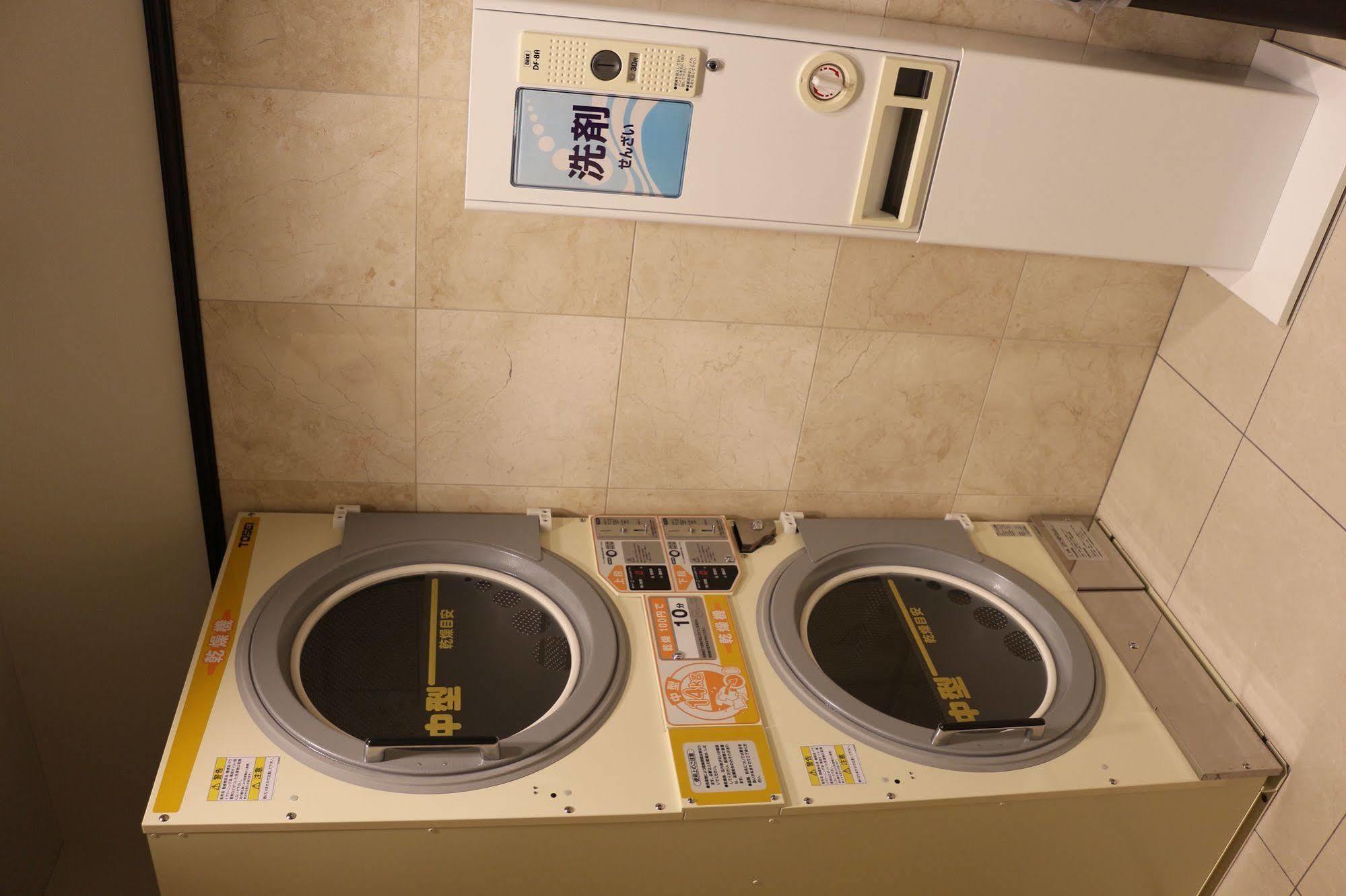 Toyoko Inn Misato Ekimae Buitenkant foto